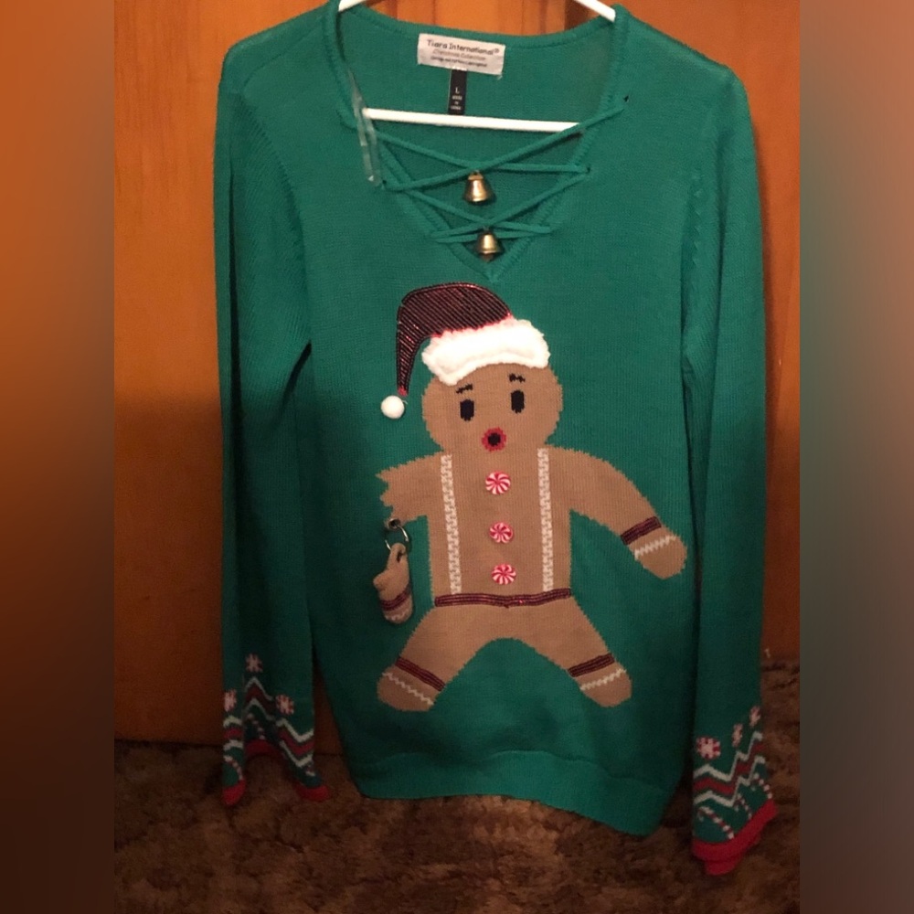 Woman’s holiday sweater, Large
